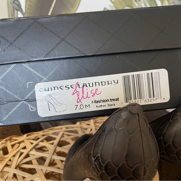 NWT Chinese laundry snakeskin croc black brown platform pumps size 7 - Picture 5 of 6